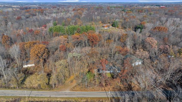 5990 Brills Lake Road, Jackson, MI 49201