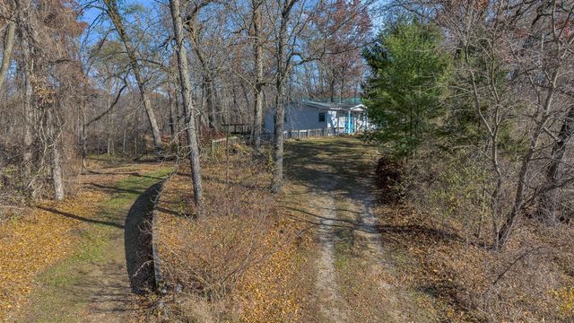 5990 Brills Lake Road, Jackson, MI 49201