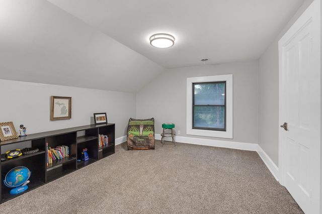 2330 Coach Road, Long Grove, IL 60047