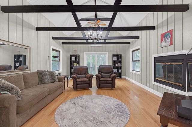2330 Coach Road, Long Grove, IL 60047