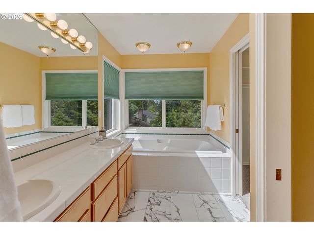 1821 Nw 129TH Pl, Portland, OR 97229