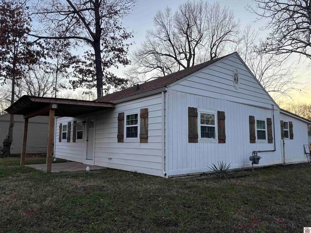 949 N 26th, Paducah, KY 42001