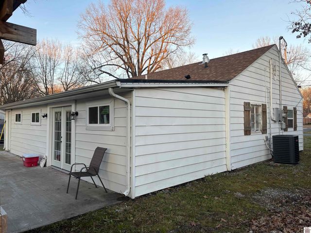 949 N 26th, Paducah, KY 42001