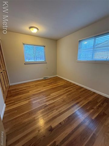 1204 Montrose Avenue, Royal Oak, MI 48073