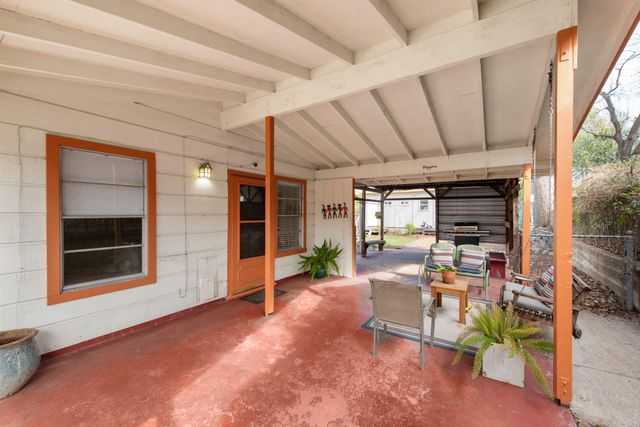 204 La Vista ST, Austin, TX 78704