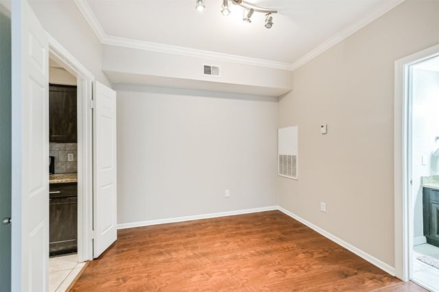2255 Braeswood Park 183, Houston, TX 77030