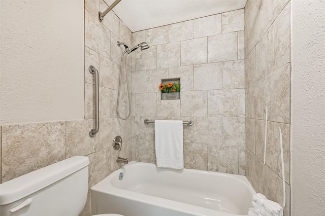 2255 Braeswood Park 183, Houston, TX 77030