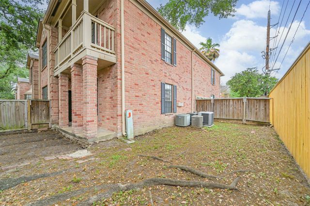 2255 Braeswood Park 183, Houston, TX 77030