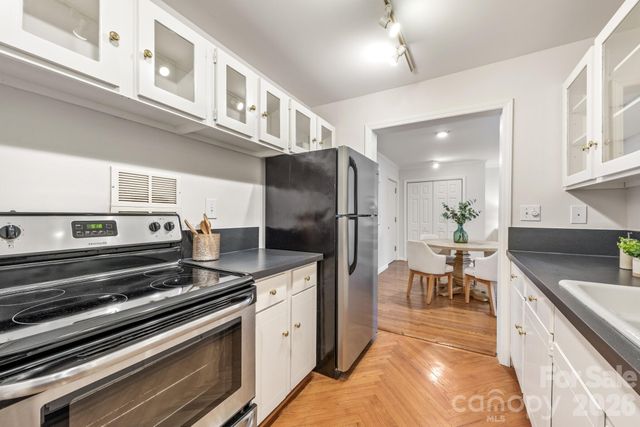 1323 Queens Road 321, Charlotte, NC 28207