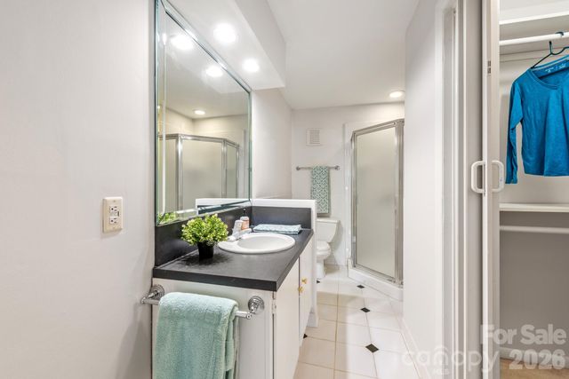 1323 Queens Road 321, Charlotte, NC 28207