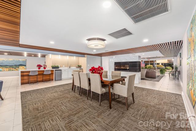 1323 Queens Road 321, Charlotte, NC 28207