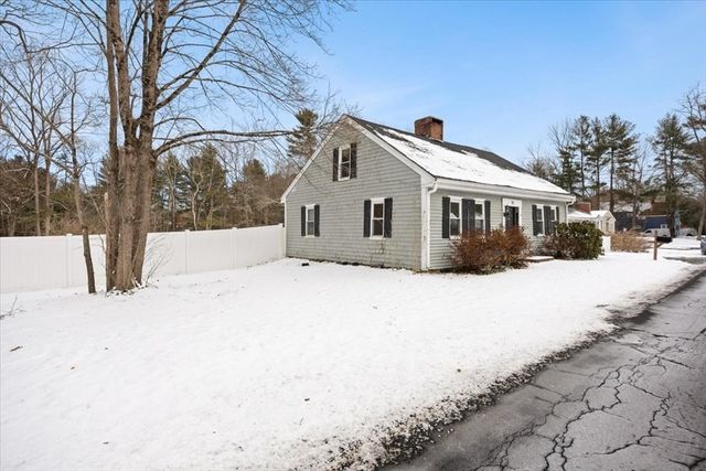 93 Prospect St, West Bridgewater, MA 02379
