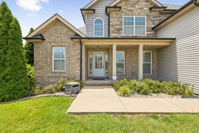 2212 Ellington Gait Dr, Clarksville, TN 37043