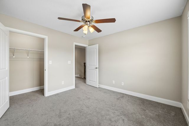 2212 Ellington Gait Dr, Clarksville, TN 37043