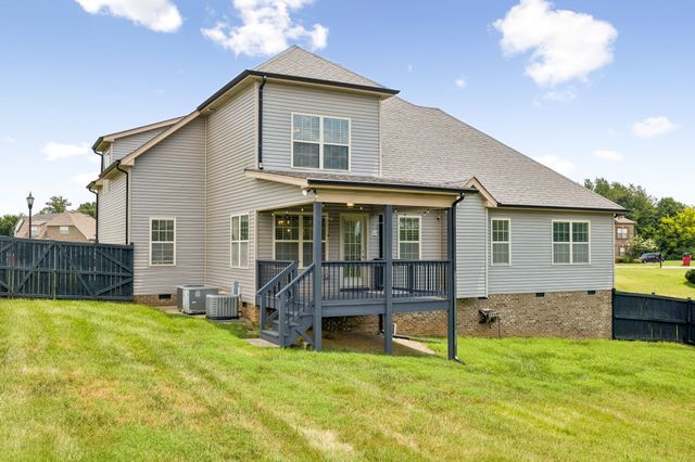 2212 Ellington Gait Dr, Clarksville, TN 37043