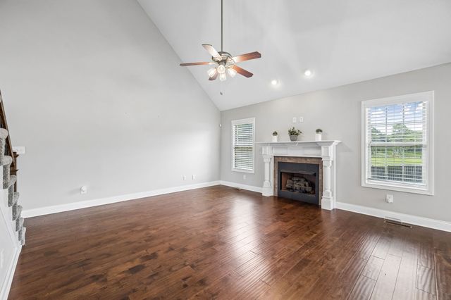 2212 Ellington Gait Dr, Clarksville, TN 37043