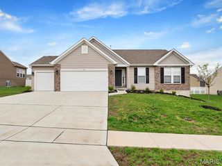 144 Winter Wheat Trail, Pacific, MO 63069