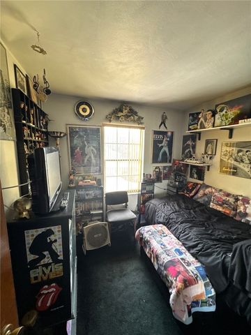 5366 Brownsville Rd, Baldwin Boro, PA 15236