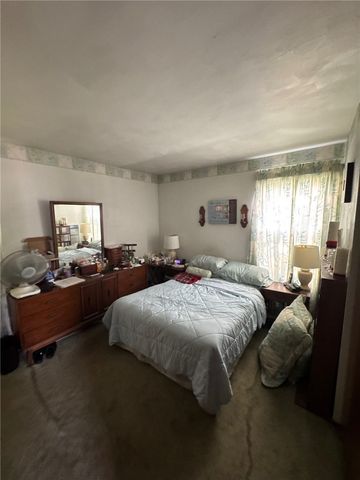 5366 Brownsville Rd, Baldwin Boro, PA 15236