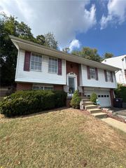 5366 Brownsville Rd, Baldwin Boro, PA 15236