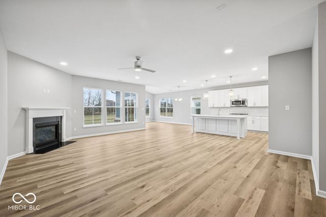 9194 Ambassador Street, Mccordsville, IN 46055