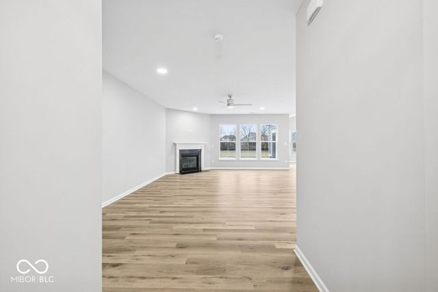 9194 Ambassador Street, Mccordsville, IN 46055