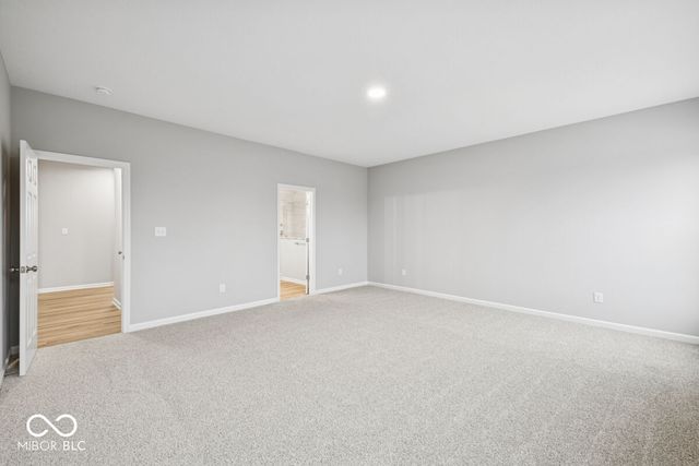 9194 Ambassador Street, Mccordsville, IN 46055