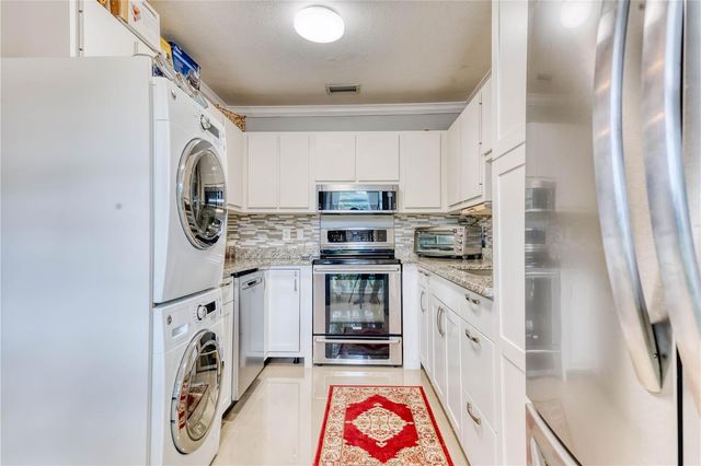 8751 Chevy Chase Drive 150, Boca Raton, FL 33433