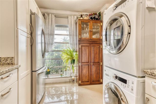 8751 Chevy Chase Drive 150, Boca Raton, FL 33433