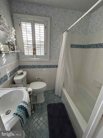 4 N 4TH ST, Rio Grande, NJ 08242