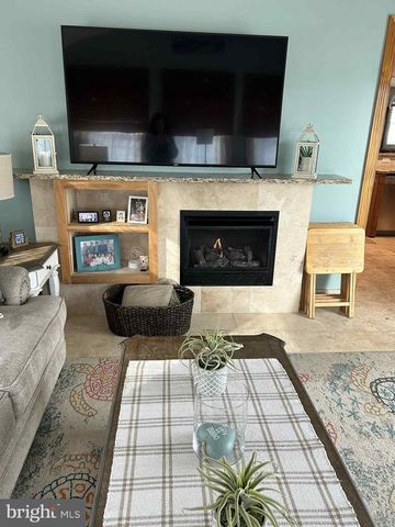 4 N 4TH ST, Rio Grande, NJ 08242