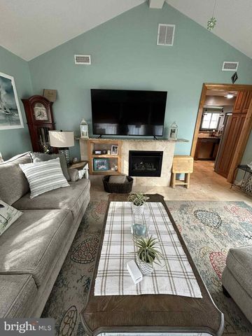 4 N 4TH ST, Rio Grande, NJ 08242