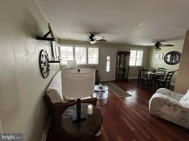 4 N 4TH ST, Rio Grande, NJ 08242