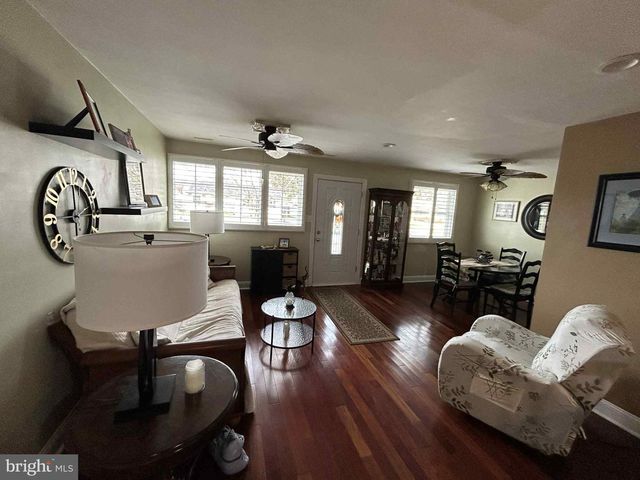 4 N 4TH ST, Rio Grande, NJ 08242