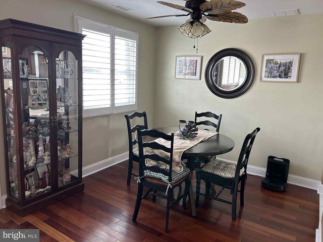 4 N 4TH ST, Rio Grande, NJ 08242