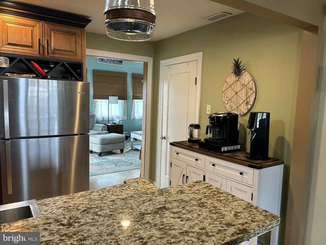 4 N 4TH ST, Rio Grande, NJ 08242