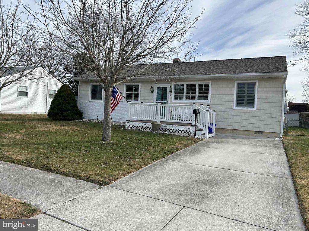 4 N 4TH ST, Rio Grande, NJ 08242