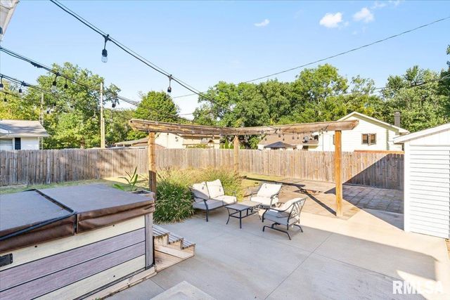 14088 Villa Maria Lane, Athens, IL 62613