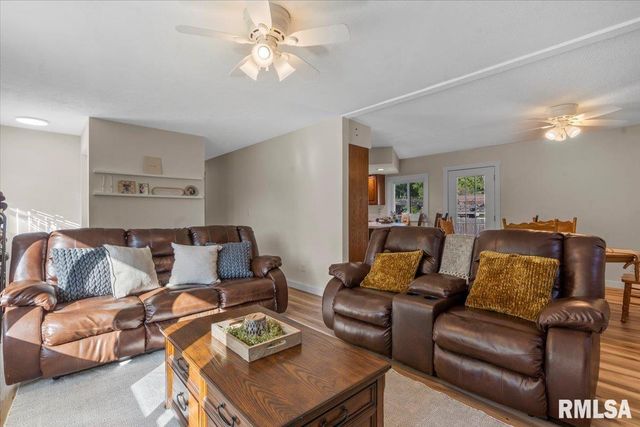 14088 Villa Maria Lane, Athens, IL 62613