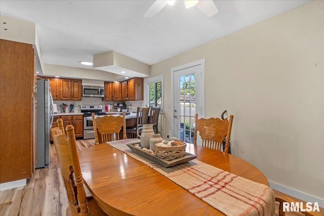 14088 Villa Maria Lane, Athens, IL 62613