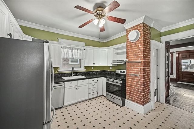 3422 Baltimore Avenue, Kansas City, MO 64111