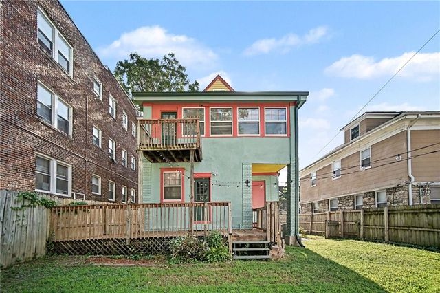3422 Baltimore Avenue, Kansas City, MO 64111