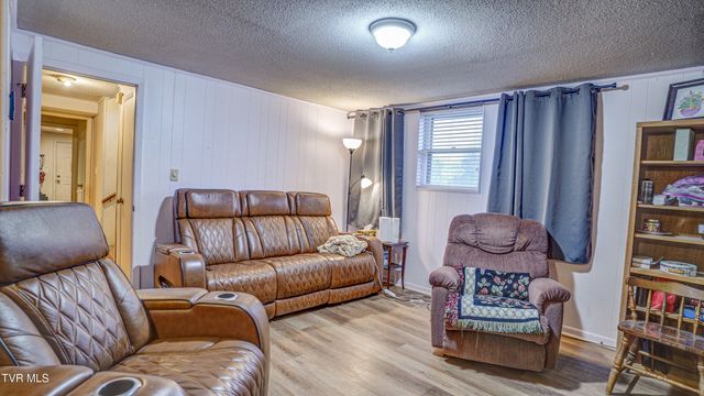 341 Belmont Drive, Bristol, TN 37620