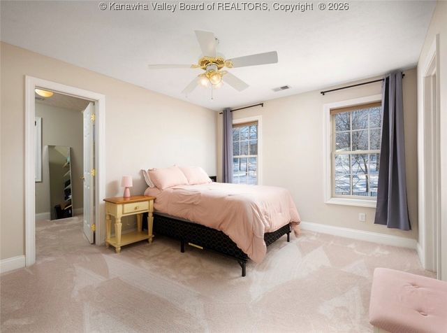 1028 Crestmont Road, Hurricane, WV 25526