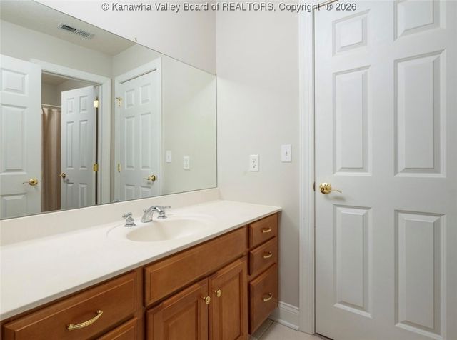 1028 Crestmont Road, Hurricane, WV 25526