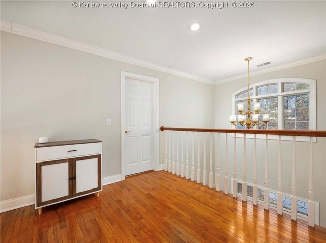 1028 Crestmont Road, Hurricane, WV 25526