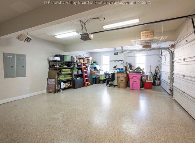 1028 Crestmont Road, Hurricane, WV 25526