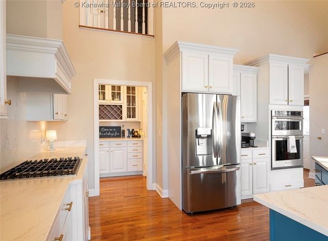 1028 Crestmont Road, Hurricane, WV 25526