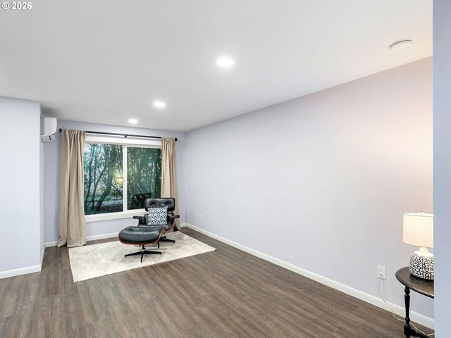 61 CHURCH St, Lake Oswego, OR 97034