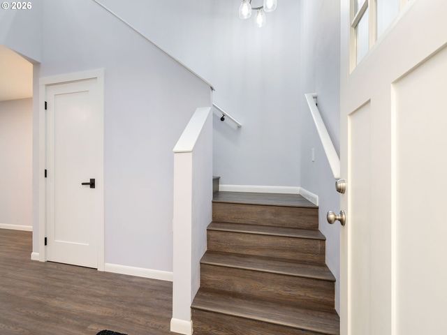 61 CHURCH St, Lake Oswego, OR 97034